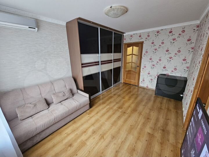 3-к. квартира, 50 м², 9/9 эт.