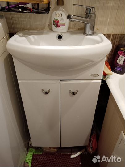 Тумба для ванной с раковиной