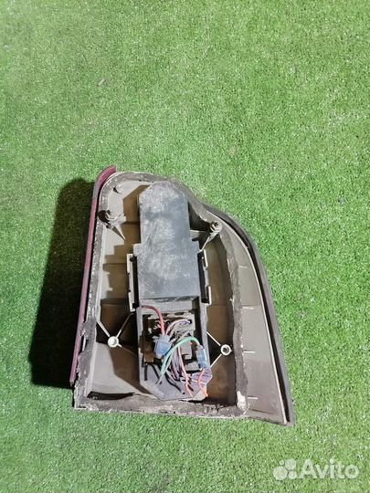 Фонарь задний левый Ford Mondeo