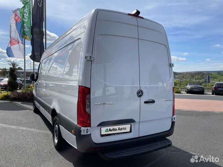 Mercedes-Benz Sprinter цельнометаллический, 2022