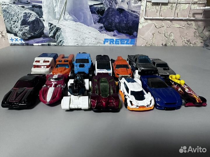 Hot wheels машинки
