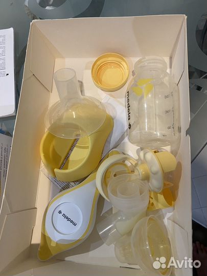 Молокоотсос medela ручной