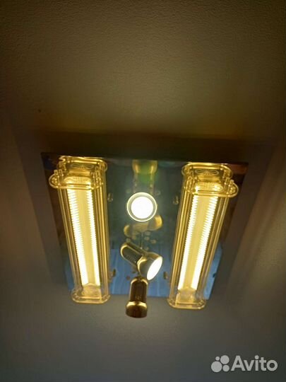 Люстра и бра 2 штуки