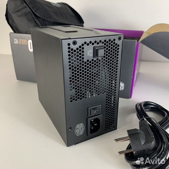 Блок питания Cooler Master V850 gold - V2