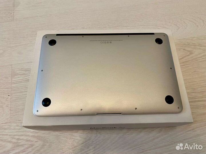 Apple MacBook Air 11