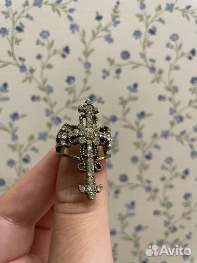 Кольцо крест topshop