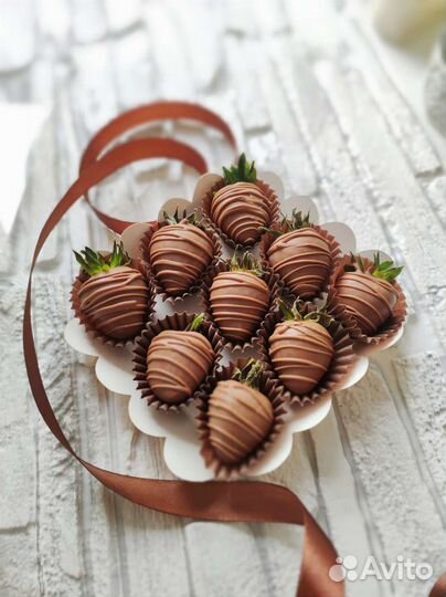 Клубника в шоколаде букеты наборы