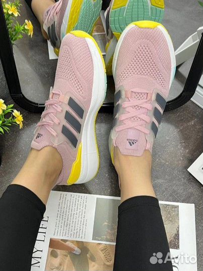 Кроссовки Adidas 39, 40 Размеры