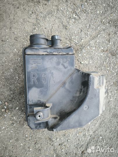 Резонатор воздушного фильтра honda