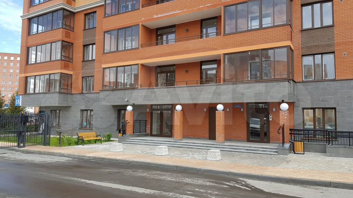 5-к. квартира, 131,3 м², 1/18 эт.