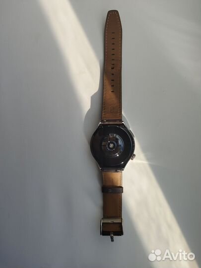 Часы Huawei Watch 4 Pro