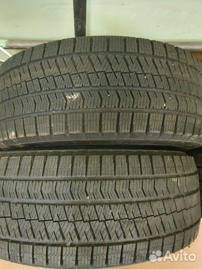 Bridgestone Blizzak VRX2 215/55 R17 94