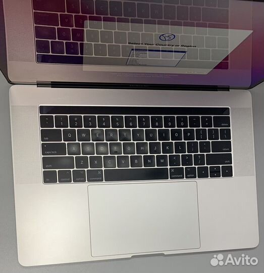 Macbook pro 15 2017 i7 16gb