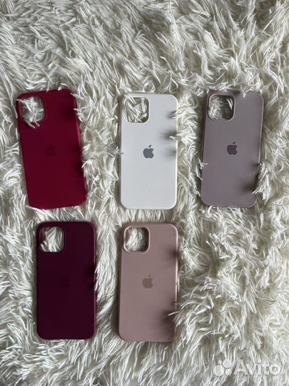 Чехлы на телефон iPhone 12