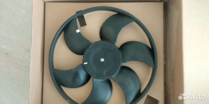 Вентилятор 7701044185 KM0156