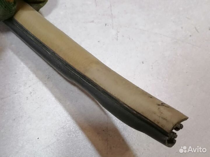 Уплотнитель двери задний правый Great Wall Hover H