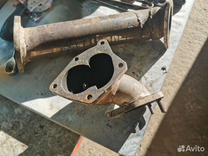 Аутлет даунпайп для турбины HKS 2835, HKS 3037