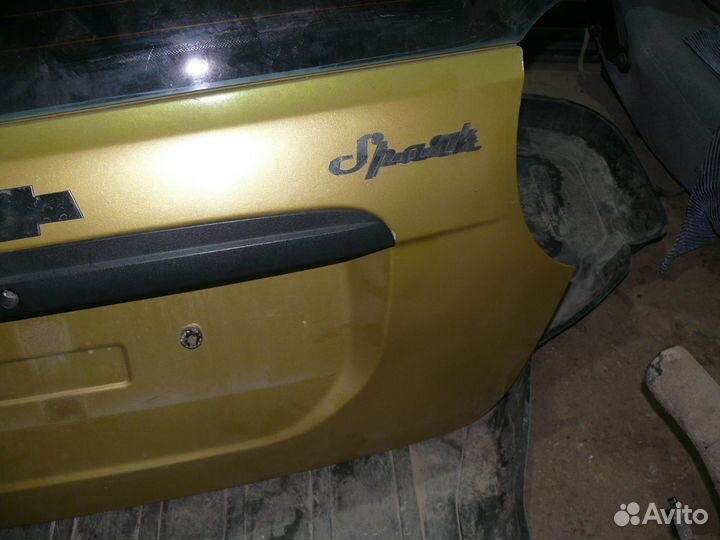 Дверь (крышка) багажника Chevrolet Spark M200 2005
