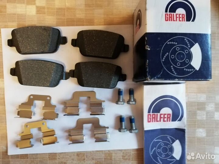 Тормозные колодки Galfer задние (комплект)