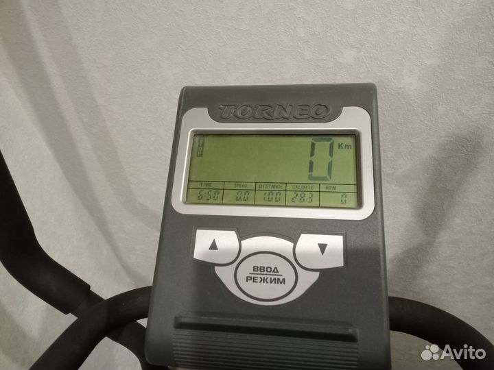 Эллиптический тренажер torneo
