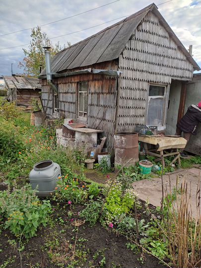 Дача 20 м² на участке 8 сот.