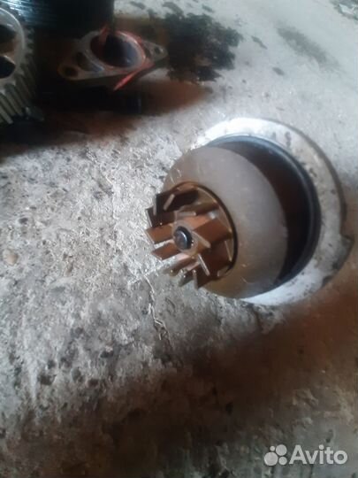 Помпа на Дэу Нексия,Daewoo Nexia