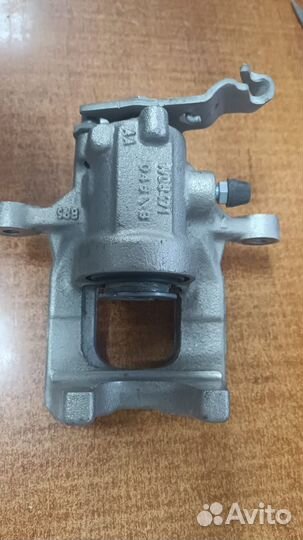 Суппорт задний на/для Octavia Yeti Golf Jetta A3