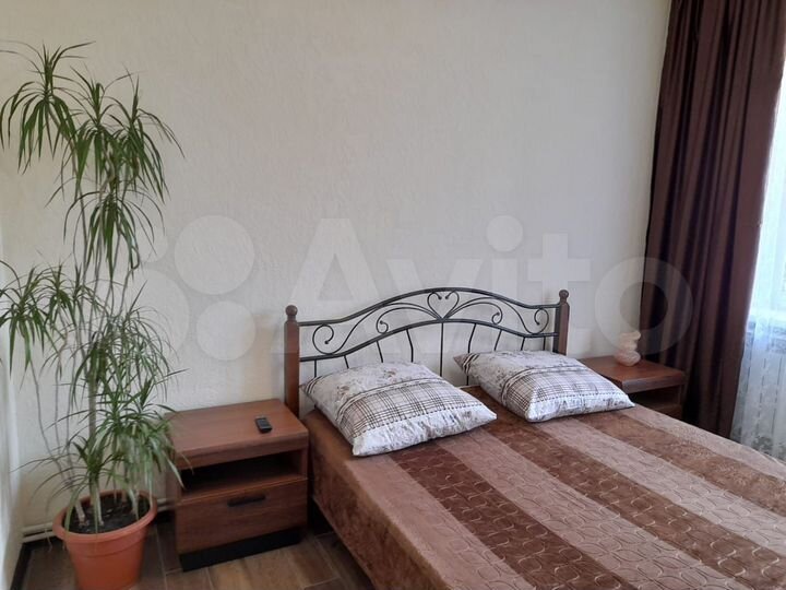 2-к. квартира, 56 м², 1/9 эт.