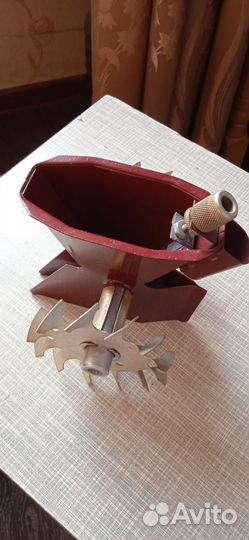 Ручная сеялка