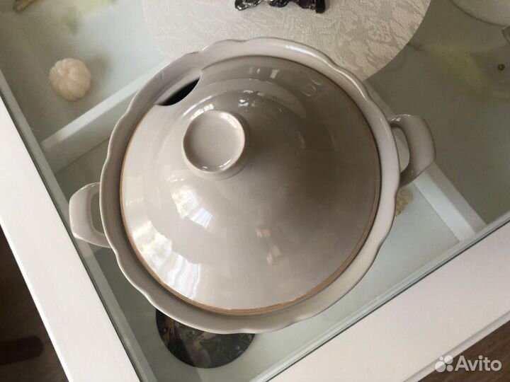 Фарфоровая супница