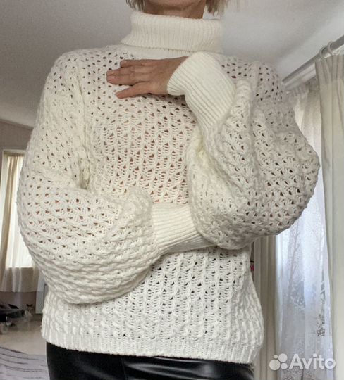 Свитер