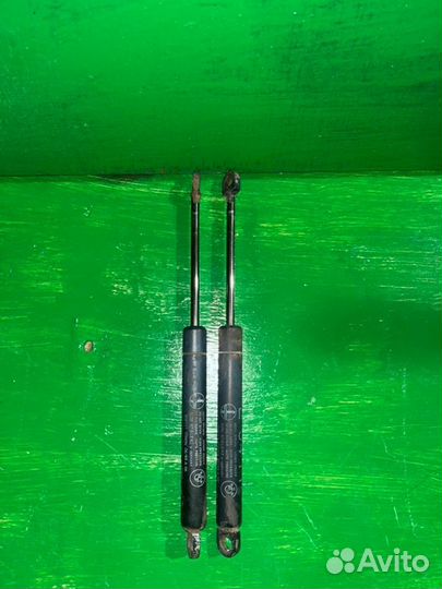 Амортизатор капота Bmw 5 E34 1989