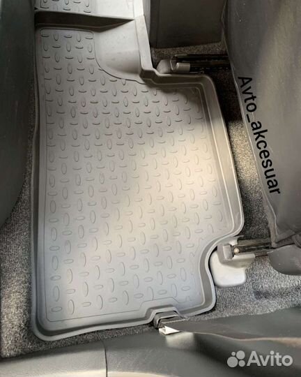 Полики Toyota Corolla E140 Королла E150 Е180 резин