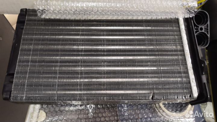 Радиатор печки Рено Лагуна 1 2