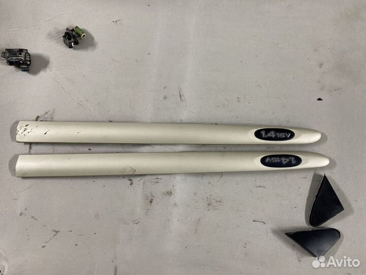 Молдинг двери Renault Symbol I рестайлинг (2002–20