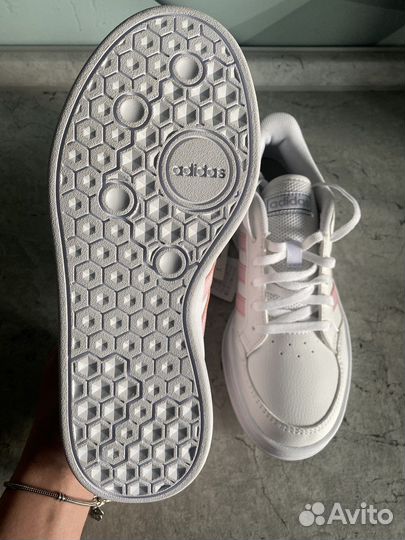 Кроссовки adidas