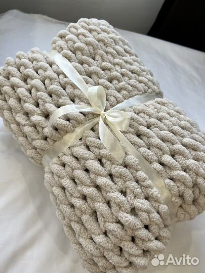 Плед для новорожденного вязаный