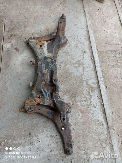 Подрамник передний Mitsubishi lancer 9 2005год б.у