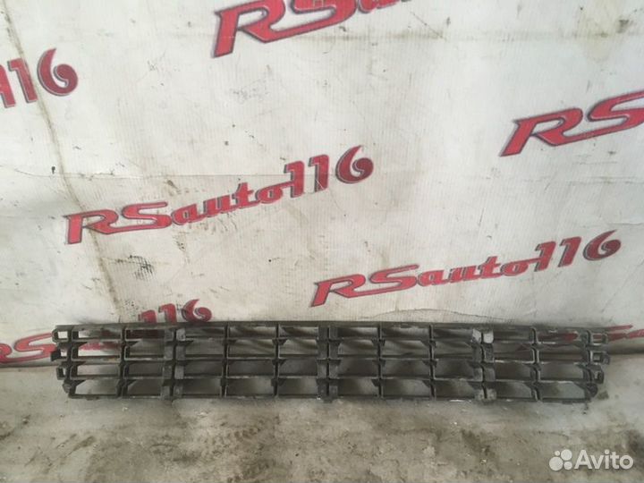 Решетка бампера передняя Audi A4 B6