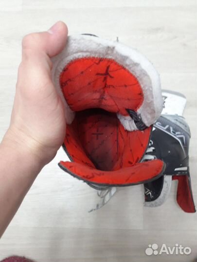 Хоккейные коньки bauer 3.7