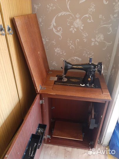 Швейная машинка ножная подольск