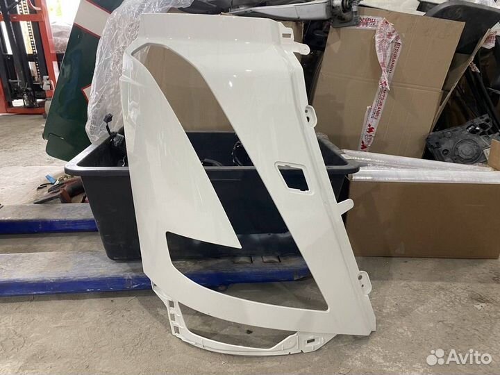 Окантовка фары Volvo FH5 23526802