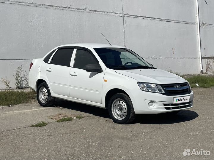 LADA Granta 1.6 МТ, 2013, 165 100 км