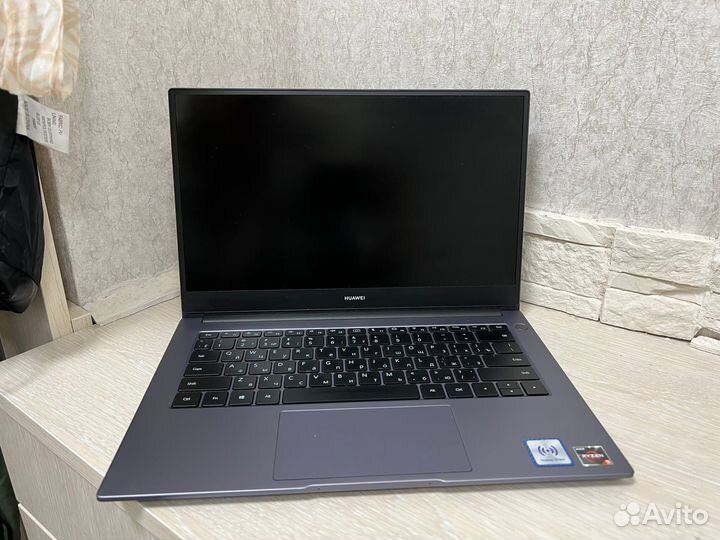 Ноутбук huawei matebook d 14 в Отличном состоянии