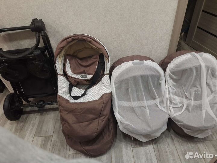 Коляска для двойни или погодок 2 в 1