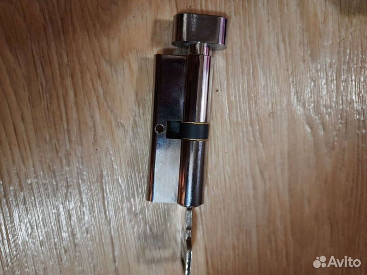 Личинка для замка входной двери fuaro