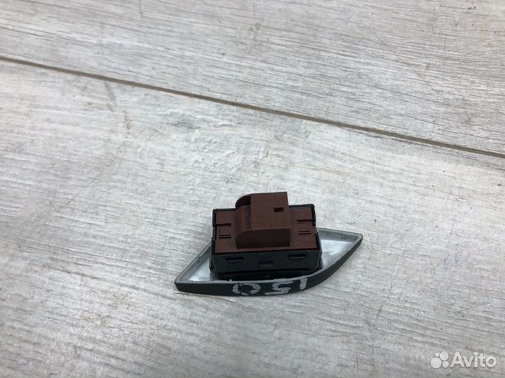 Кнопка центрального замка Audi A3 универсал cmba