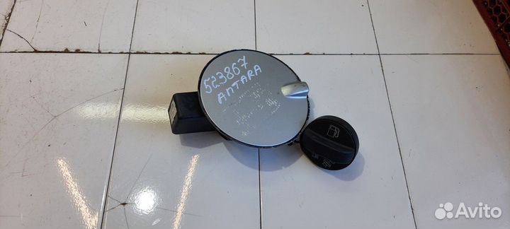 Лючок бензобака (Opel Antara)