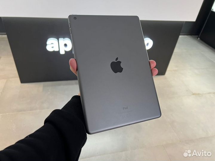 iPad (7th generation) 32GB, Wi-Fi, Space Gray