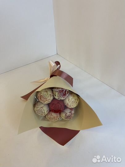 Букет - 7 Пионов из Бельгийского шоколада